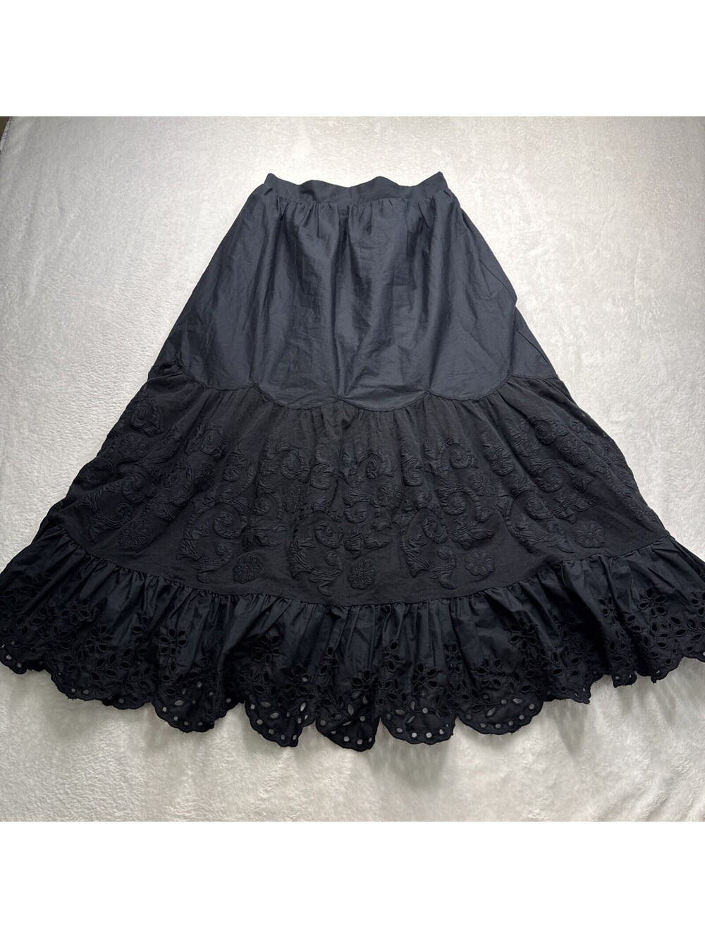 Abercrombie & Fitch Elevated Embroidered Maxi Skirt Black Small (2364)
